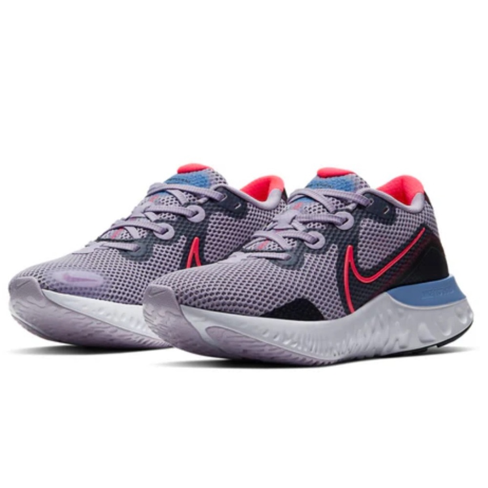 NIKE -women’s Renew Run violet forest Crimson running shoes lace up sneakers 9.5
